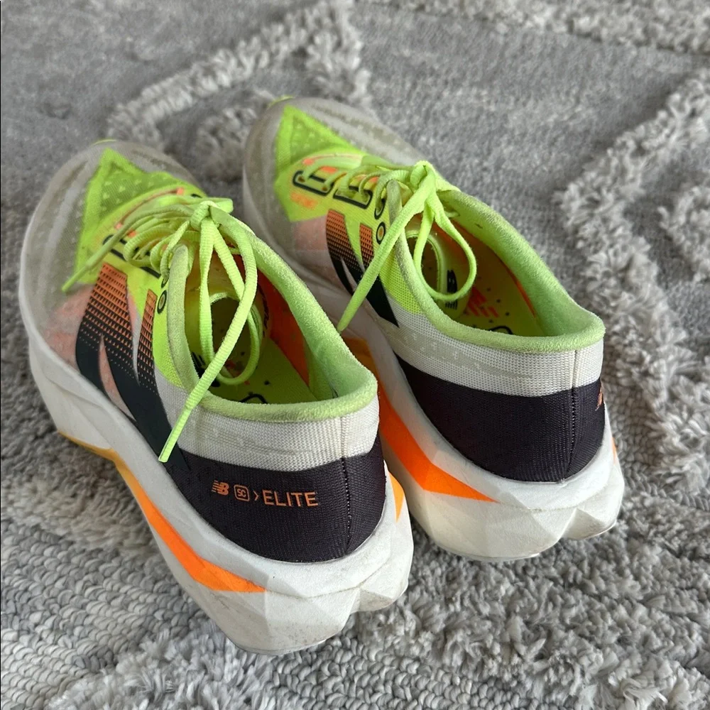 New Balance SC Elite v4 running shoes - Picture 2 of 4